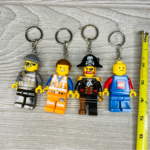 4 large Lego mini figure flash lights keychain pirate , burglar , lego movie II - Picture 2 of 12